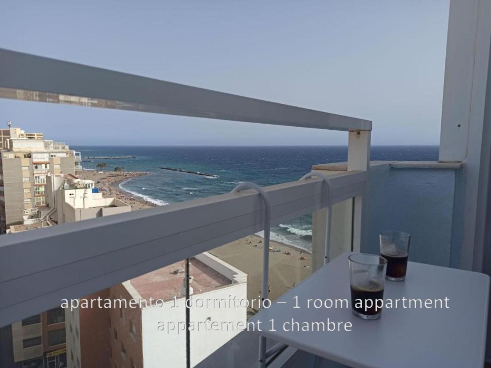 Appartement Superbe penthouse avec terrasse panoramique à Almería Extérieur photo